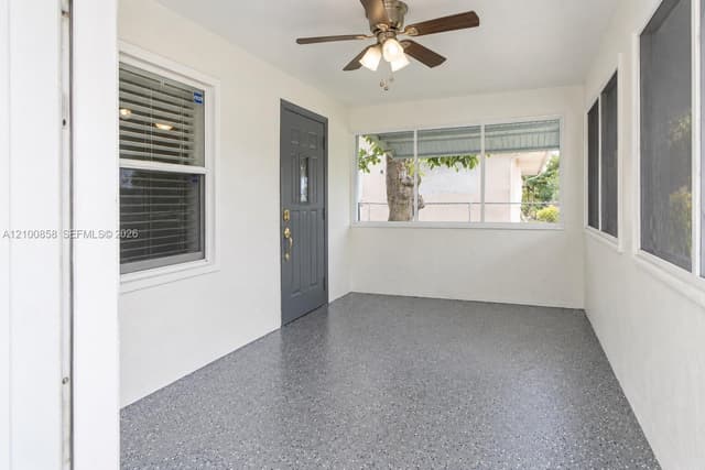 6331 Taylor St, Hollywood FL 33024 - Hollywood, FL - Photo 2
