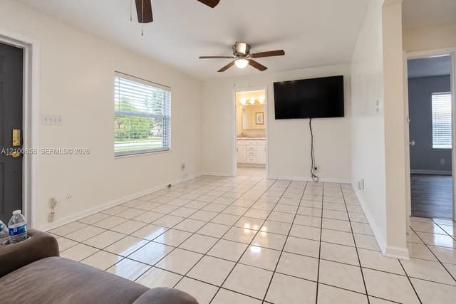 6331 Taylor St, Hollywood FL 33024 - Hollywood, FL - Photo 3