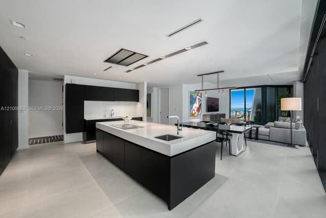 1000 Biscayne Blvd # 3302, Miami FL 33132 - Miami, FL - Photo 5