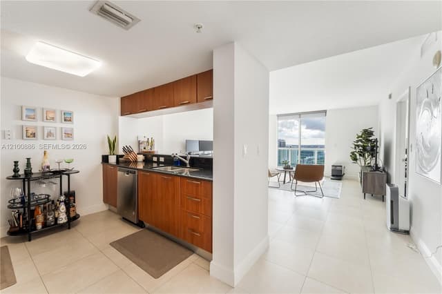 1800 N Bayshore Dr # 4006, Miami FL 33132 - Miami, FL - Photo 6