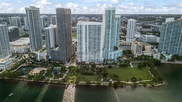 1800 N Bayshore Dr # 4006, Miami FL 33132 - Miami, FL - Photo 3