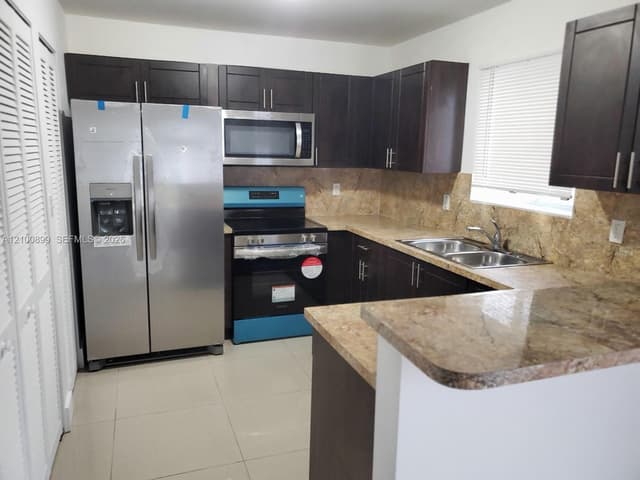 1212 NW 71st St, Miami FL 33147 - Miami, FL - Photo 4