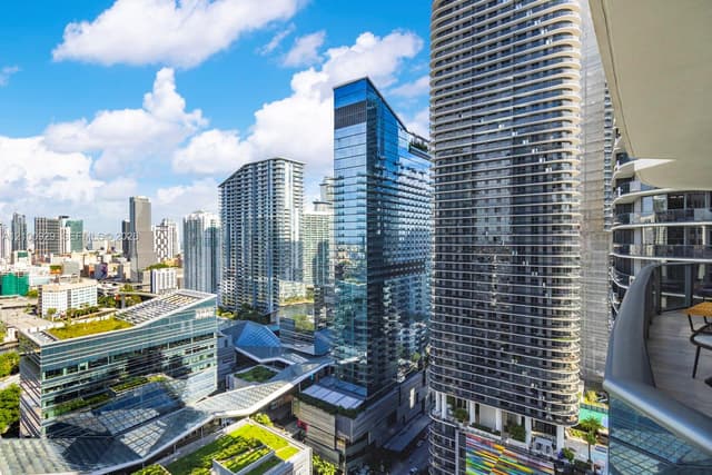 55 SW 9th St # 3010, Miami FL 33130 - Miami, FL - Photo 3