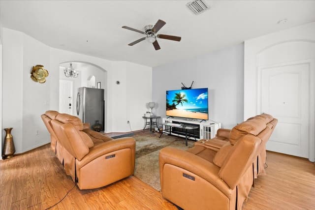 122 Seminole Lakes Drive, Royal Palm Beach FL 33411 - Royal Palm Beach, FL - Photo 4