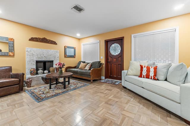 324 Sandal Lane, Palm Beach Shores FL 33404 - Palm Beach Shores, FL - Photo 6