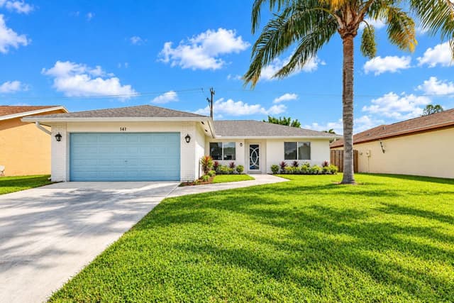 141 Arrowhead Circle, Jupiter FL 33458 - Jupiter, FL - Photo 4