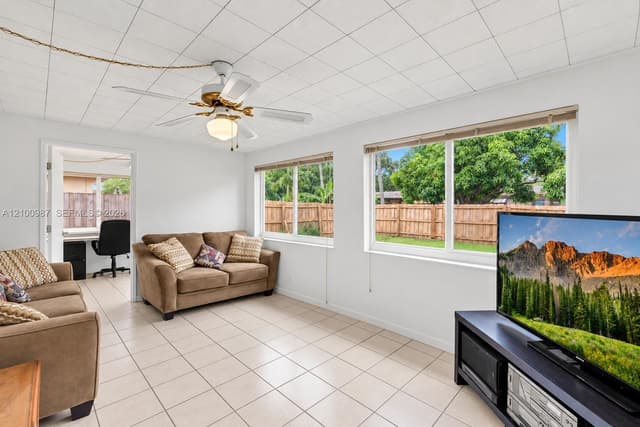 5031 SW 94th Ter, Cooper City FL 33328 - Cooper City, FL - Photo 7