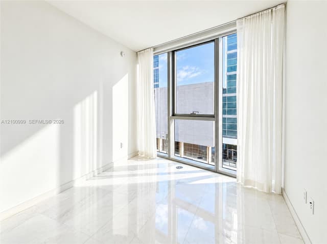 300 Biscayne Boulevard Way # 506E, Miami FL 33131 - Miami, FL - Photo 6