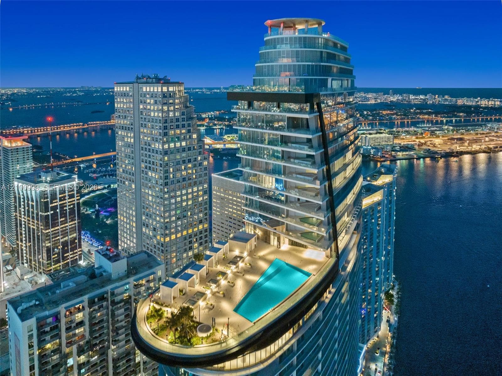 300 Biscayne Boulevard Way # 506E, Miami FL 33131 - Miami, FL - Photo 1