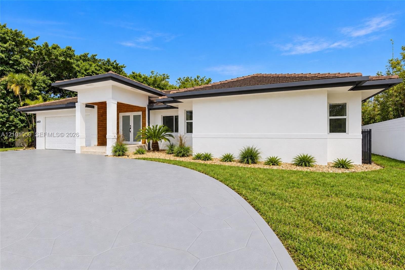 6421 Miller Dr, South Miami FL 33155 - South Miami, FL - Photo 1