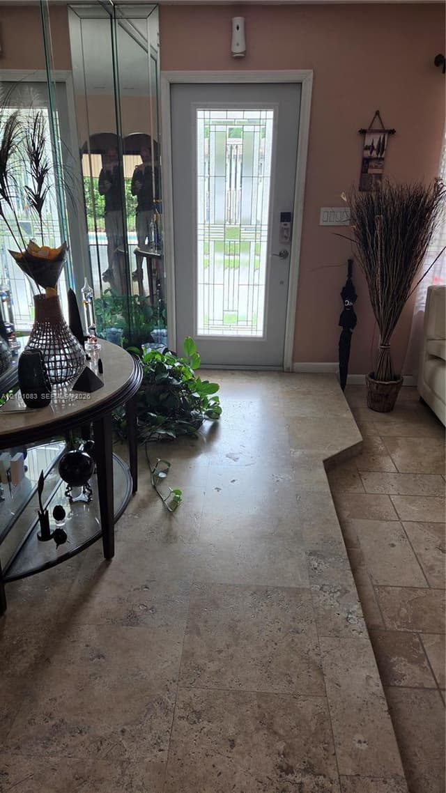 8065 SW 205th Ter, Cutler Bay FL 33189 - Cutler Bay, FL - Photo 5