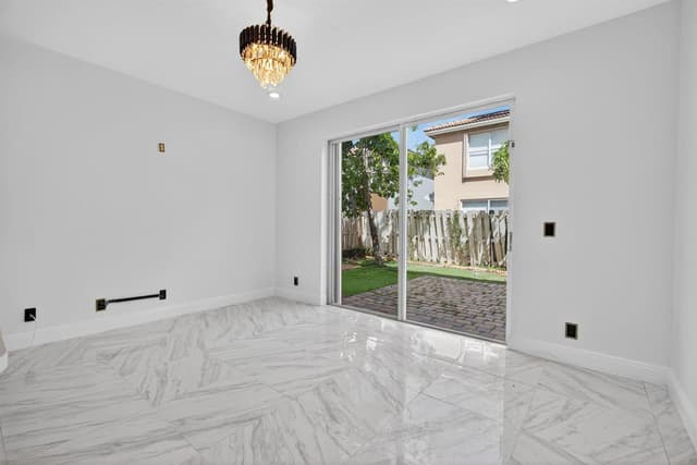 4083 LAKE TAHOE Circle, West Palm Beach FL 33409 - West Palm Beach, FL - Photo 6