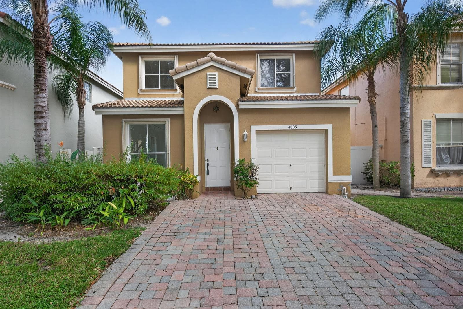 4083 LAKE TAHOE Circle, West Palm Beach FL 33409 - West Palm Beach, FL - Photo 1