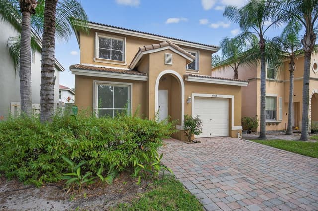4083 LAKE TAHOE Circle, West Palm Beach FL 33409 - West Palm Beach, FL - Photo 5
