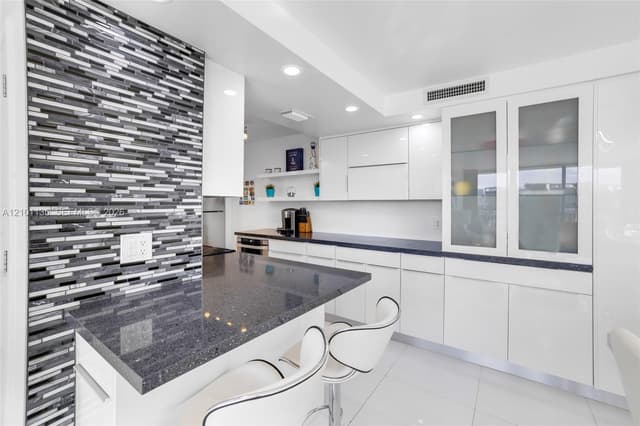3031 N Ocean Blvd # 604, Fort Lauderdale FL 33308 - Fort Lauderdale, FL - Photo 4