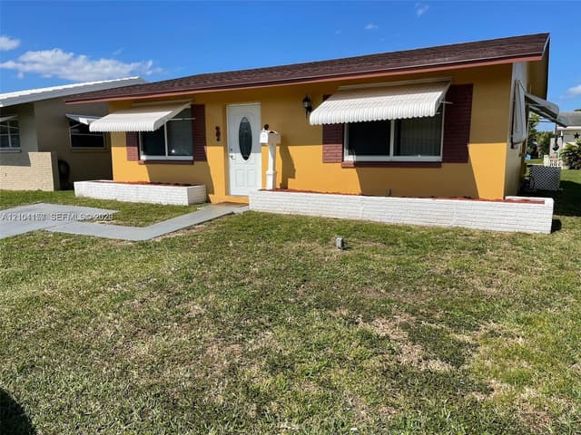 4929 NW 54th Ct, Tamarac FL 33319 - Tamarac, FL - Photo 2