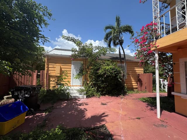 419 3RD Avenue S, FL 33460 - Photo 2