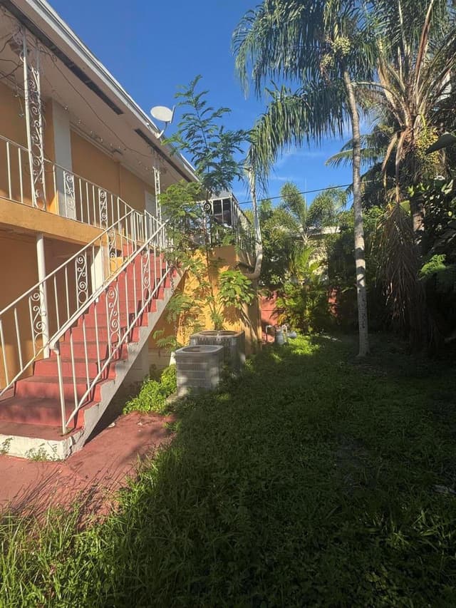 419 3RD Avenue S, FL 33460 - Photo 7