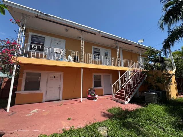 419 3RD Avenue S, FL 33460 - Photo 5