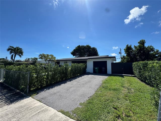 9840 SW 166th St, Miami FL 33157 - Miami, FL - Photo 2