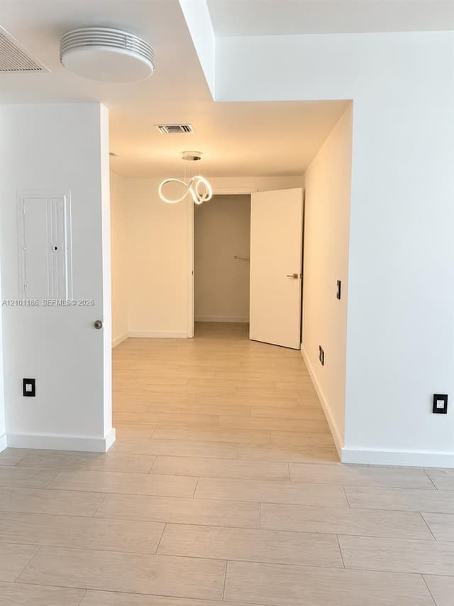 1080 Brickell Ave # 1606, Miami FL 33131 - Miami, FL - Photo 2