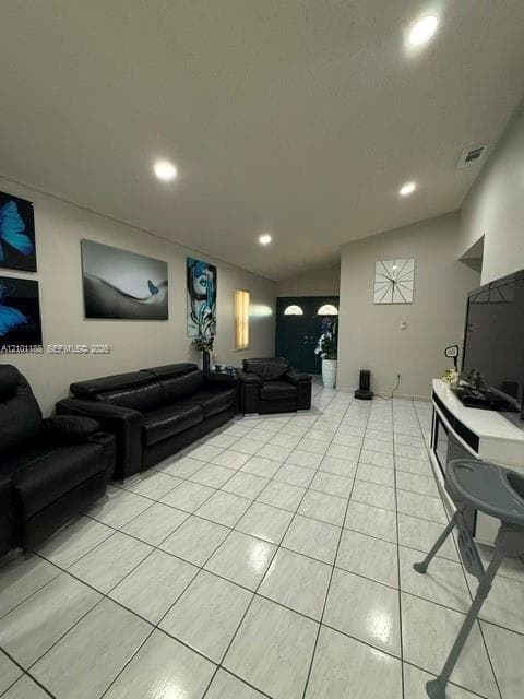 6968 W 24th Ct, Hialeah FL 33016 - Hialeah, FL - Photo 4
