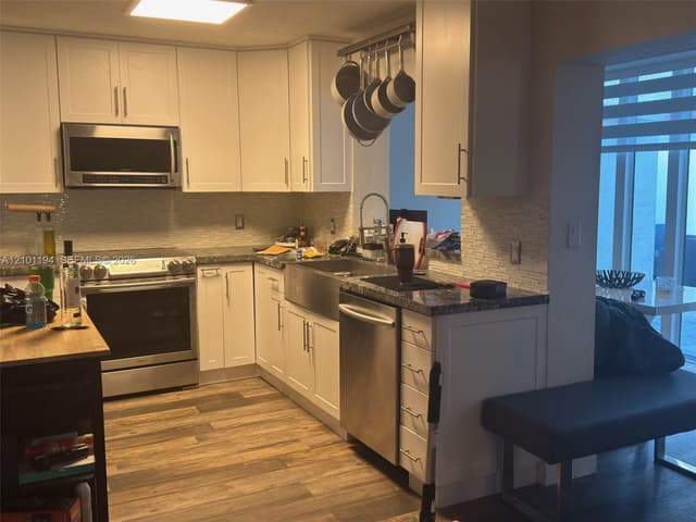 323 Ives Dairy Rd # 08, Miami FL 33179 - Miami, FL - Photo 2