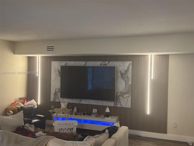 323 Ives Dairy Rd # 08, Miami FL 33179 - Miami, FL - Photo 3