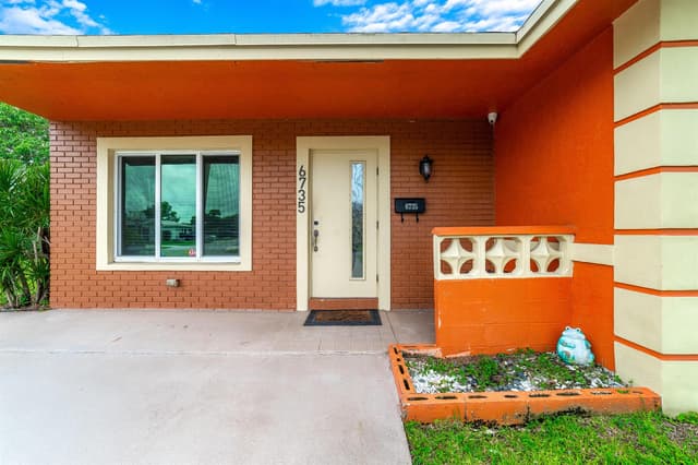 6735 NW 62nd Street, Tamarac FL 33321 - Tamarac, FL - Photo 2