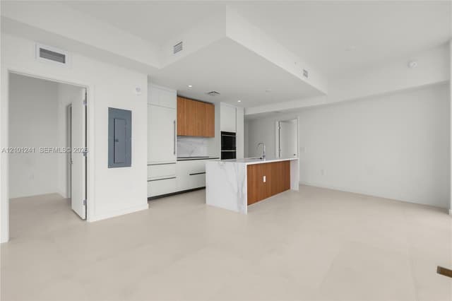 1400 Biscayne # 1901, Miami FL 33132 - Miami, FL - Photo 2