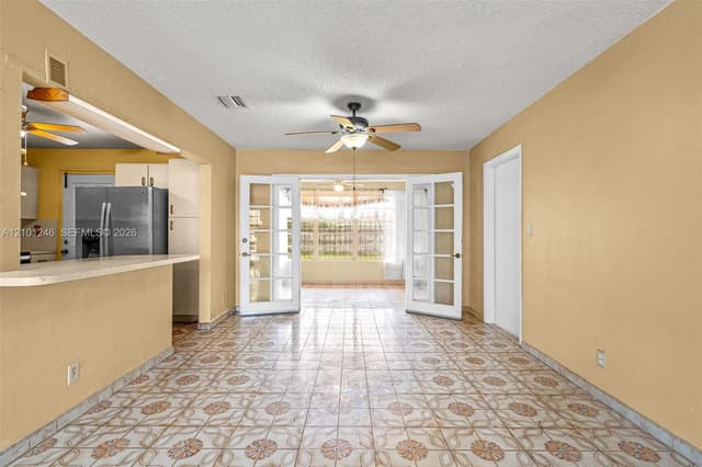 8810 SW 54th Ter, Miami FL 33165 - Miami, FL - Photo 7