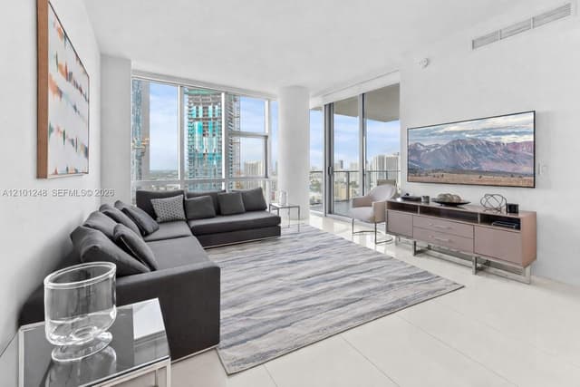 851 NE 1st Ave # 2601, Miami FL 33132 - Miami, FL - Photo 2