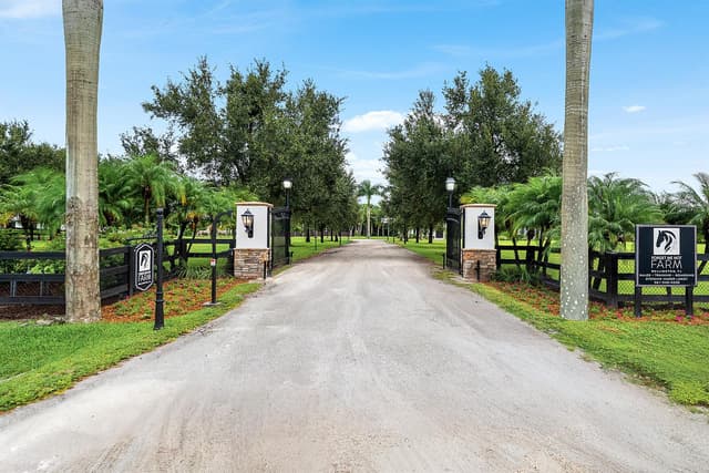 16155 Norris Road, Wellington FL 33470 - Wellington, FL - Photo 2
