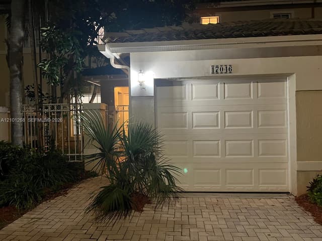 17046 NW 22nd St, Pembroke Pines FL 33028 - Pembroke Pines, FL - Photo 3
