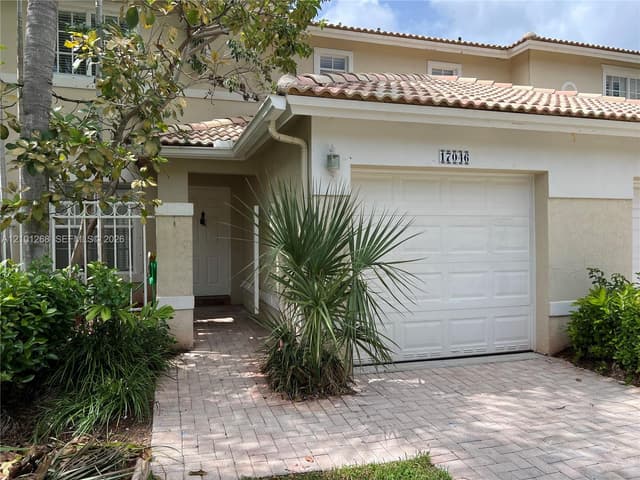 17046 NW 22nd St, Pembroke Pines FL 33028 - Pembroke Pines, FL - Photo 4