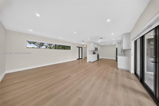7020 Bamboo St, Miami Lakes FL 33014 - Miami Lakes, FL - Photo 4