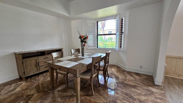 741 Tyler St, Hollywood FL 33019 - Hollywood, FL - Photo 4