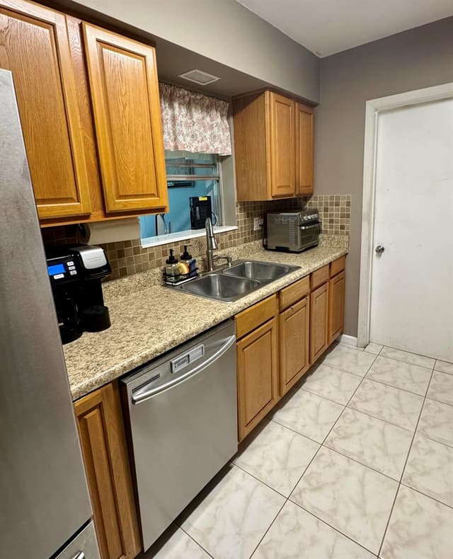 4300 GRANT Street, Hollywood FL 33021 - Hollywood, FL - Photo 5