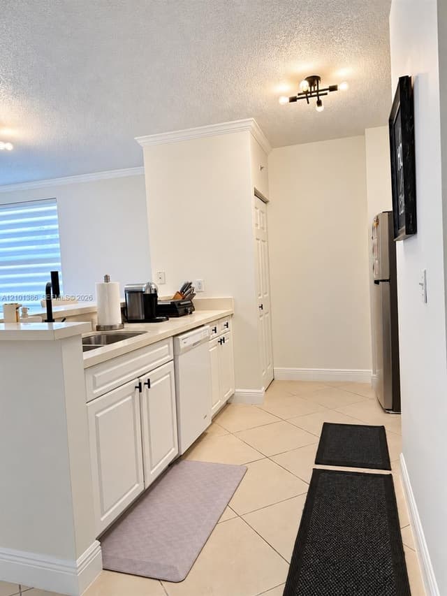 17145 N Bay Rd # 4412, Sunny Isles Beach FL 33160 - Sunny Isles Beach, FL - Photo 6