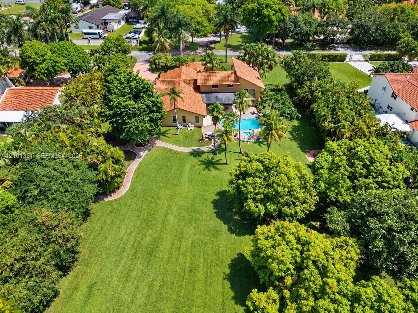 10010 NW 135th St, Hialeah Gardens FL 33018 - Hialeah Gardens, FL - Photo 1