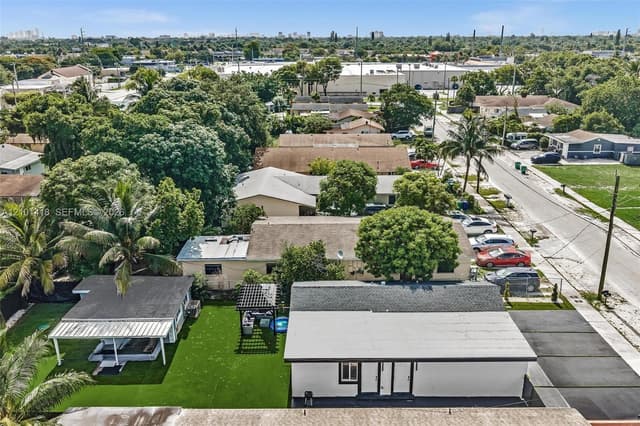 923 NW 110th St, Miami FL 33168 - Miami, FL - Photo 6
