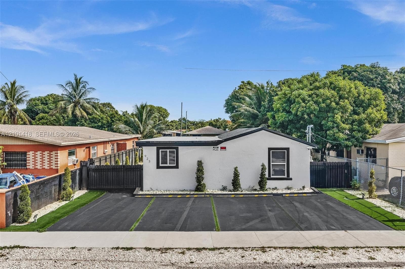 923 NW 110th St, Miami FL 33168 - Miami, FL - Photo 1