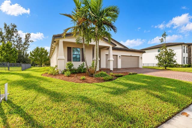 3129 Streng Lane, Royal Palm Beach FL 33411 - Royal Palm Beach, FL - Photo 3