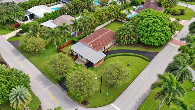 707 NW 24TH Street, Wilton Manors FL 33311 - Wilton Manors, FL - Photo 2