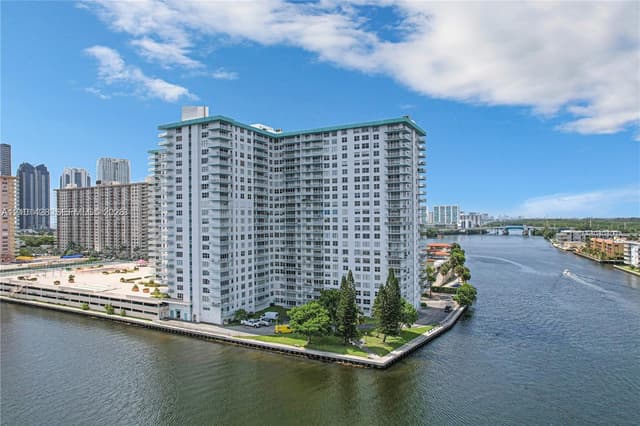 301 174th St # 1105, Sunny Isles Beach FL 33160 - Sunny Isles Beach, FL - Photo 4