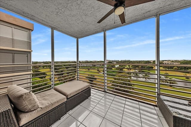 3520 Oaks Way # 904, Pompano Beach FL 33069 - Pompano Beach, FL - Photo 2