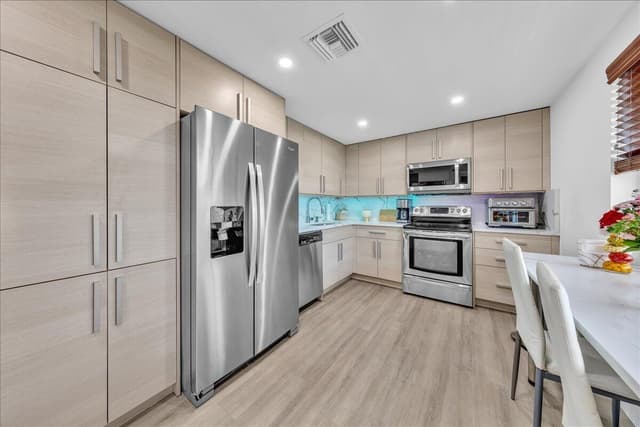 3520 Oaks Way # 904, Pompano Beach FL 33069 - Pompano Beach, FL - Photo 7