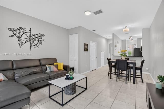 1823 SW 90th Ave # 1002, Miramar FL 33025 - Miramar, FL - Photo 3