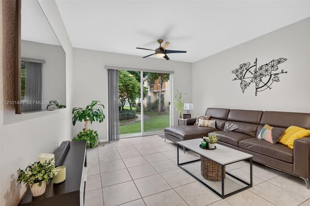 1823 SW 90th Ave # 1002, Miramar FL 33025 - Miramar, FL - Photo 4