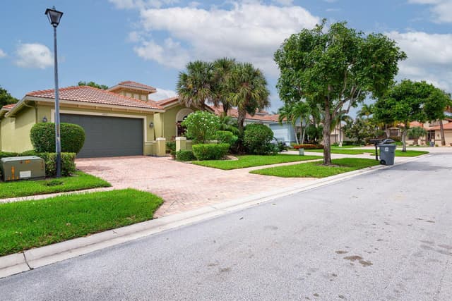 14773 STRAND Lane, Delray Beach FL 33446 - Delray Beach, FL - Photo 2